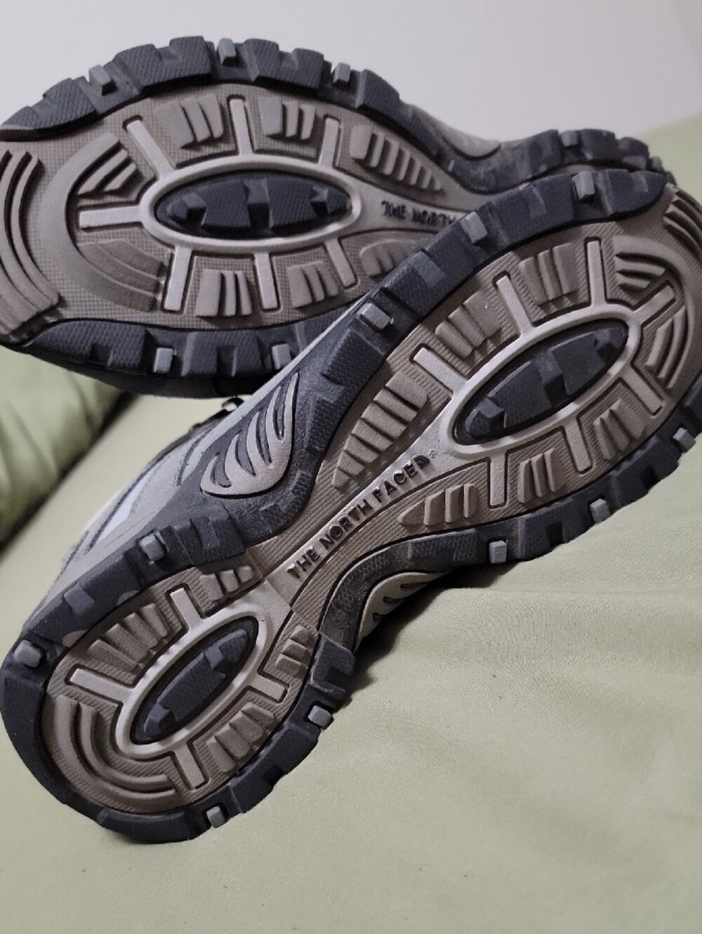 The North Face Light Gray Suede Hiking Sneakers - Picture 4 of 4